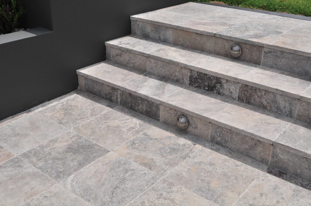 SILVER GREY TRAVERTINE STEPS