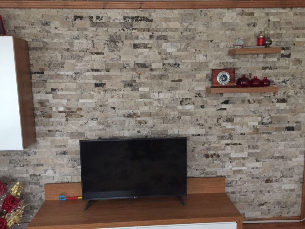 TIRAMISU TRAVERTINE SPLITFACE